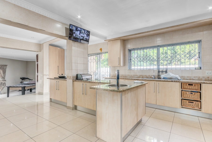 5 Bedroom Property for Sale in Kelvin Gauteng