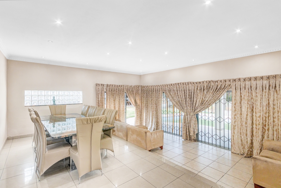 5 Bedroom Property for Sale in Kelvin Gauteng