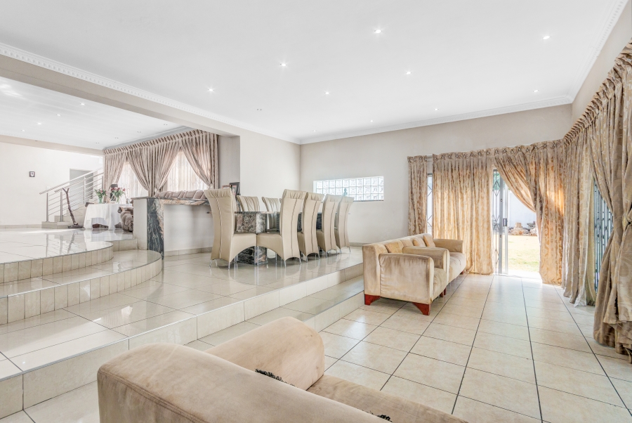 5 Bedroom Property for Sale in Kelvin Gauteng