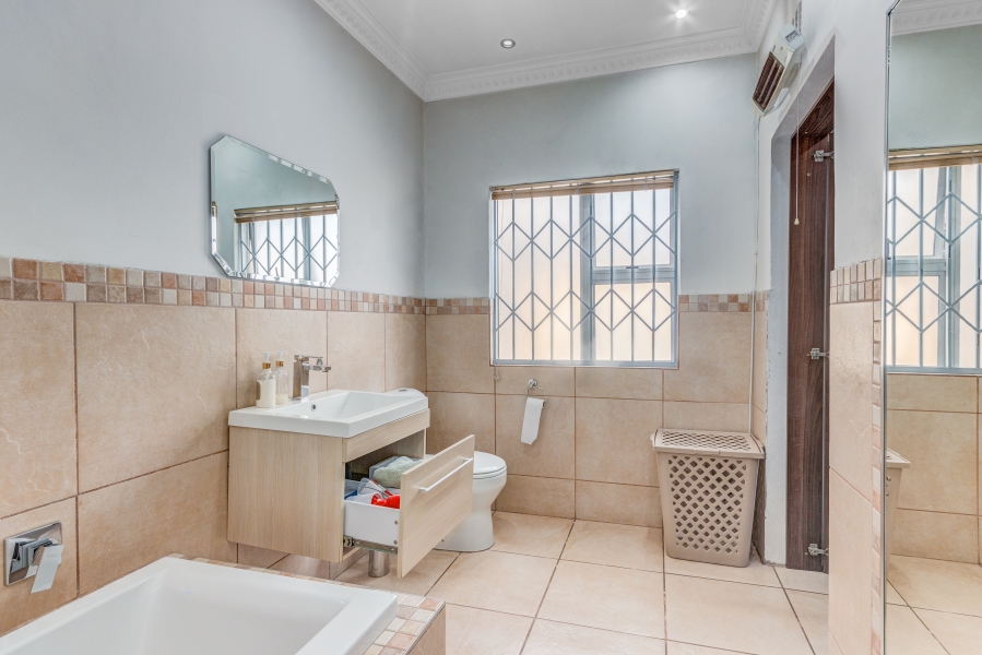 5 Bedroom Property for Sale in Kelvin Gauteng