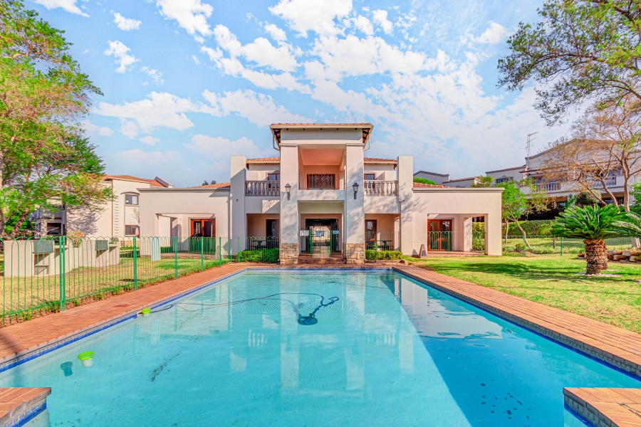 2 Bedroom Property for Sale in Paulshof Gauteng