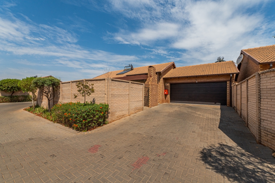 3 Bedroom Property for Sale in Eldo View Gauteng