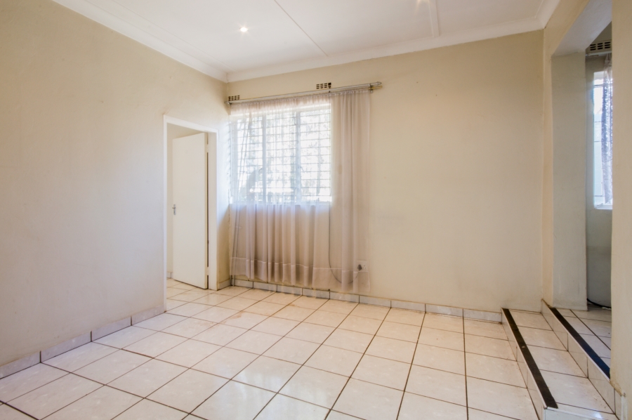 4 Bedroom Property for Sale in Buurendal Gauteng