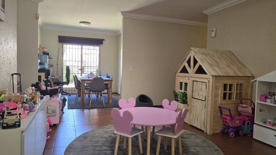 3 Bedroom Property for Sale in Clarens Park Gauteng