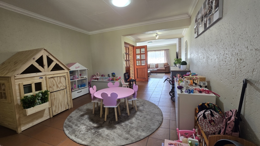 3 Bedroom Property for Sale in Clarens Park Gauteng