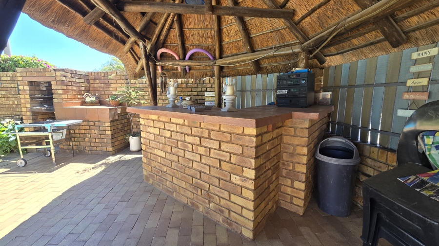 3 Bedroom Property for Sale in Clarens Park Gauteng