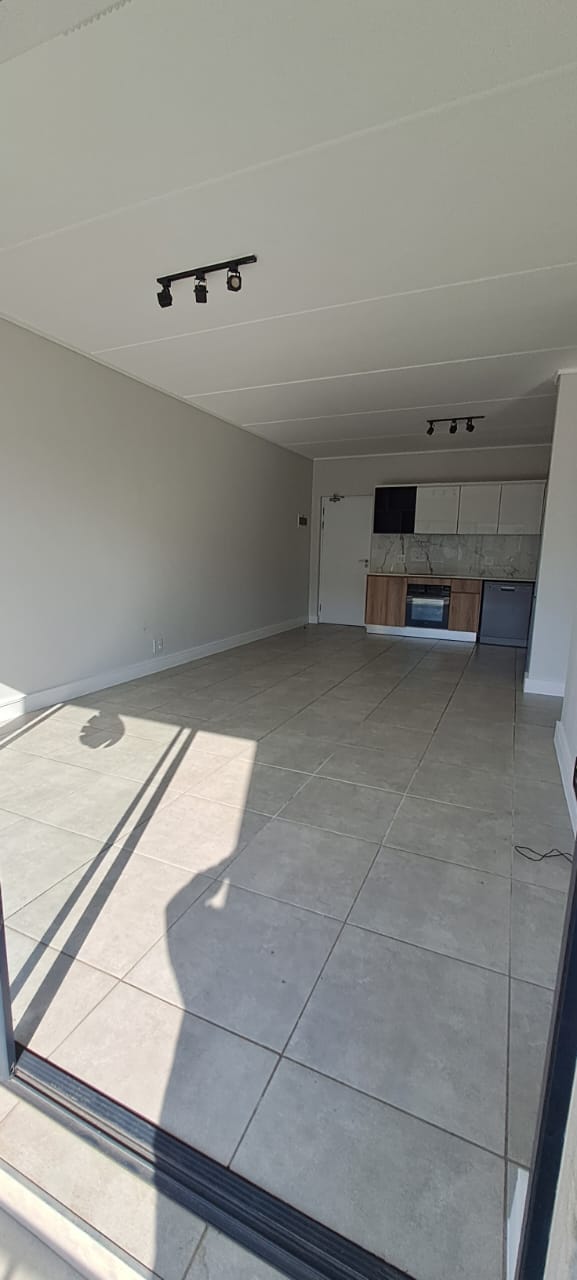 To Let 2 Bedroom Property for Rent in Waterfall Gauteng