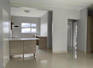 2 Bedroom Property for Sale in Blue Hills Gauteng