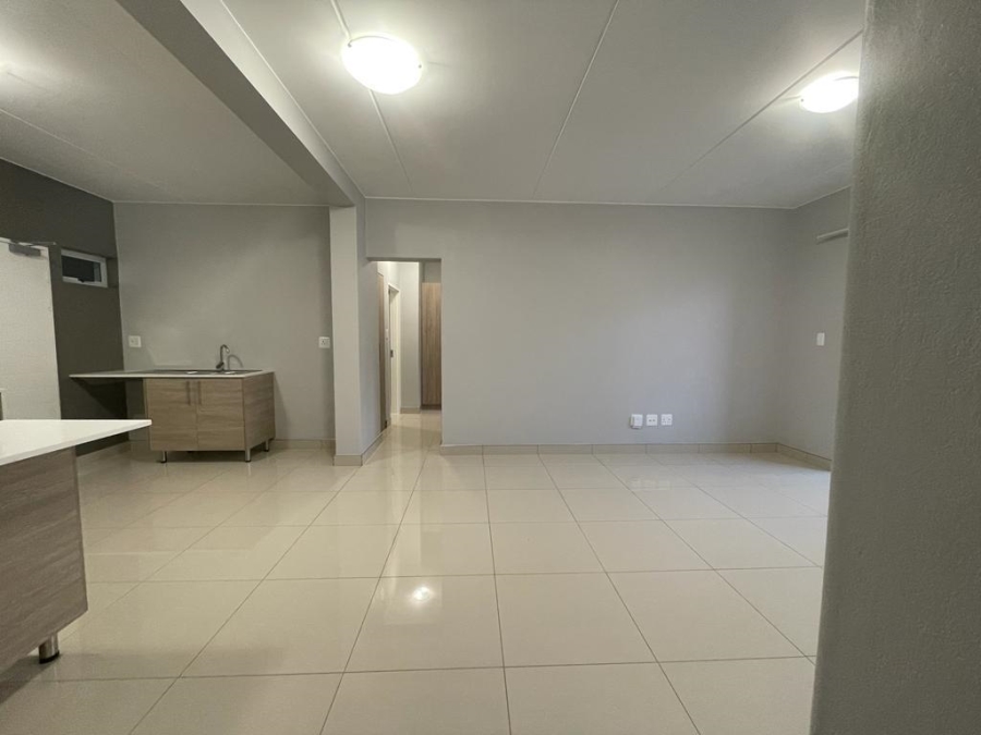 2 Bedroom Property for Sale in Blue Hills Gauteng