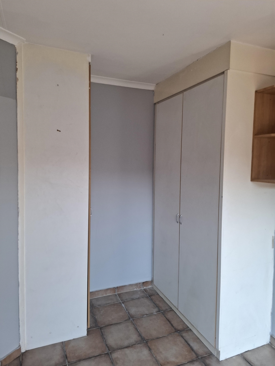 2 Bedroom Property for Sale in Birchleigh Gauteng