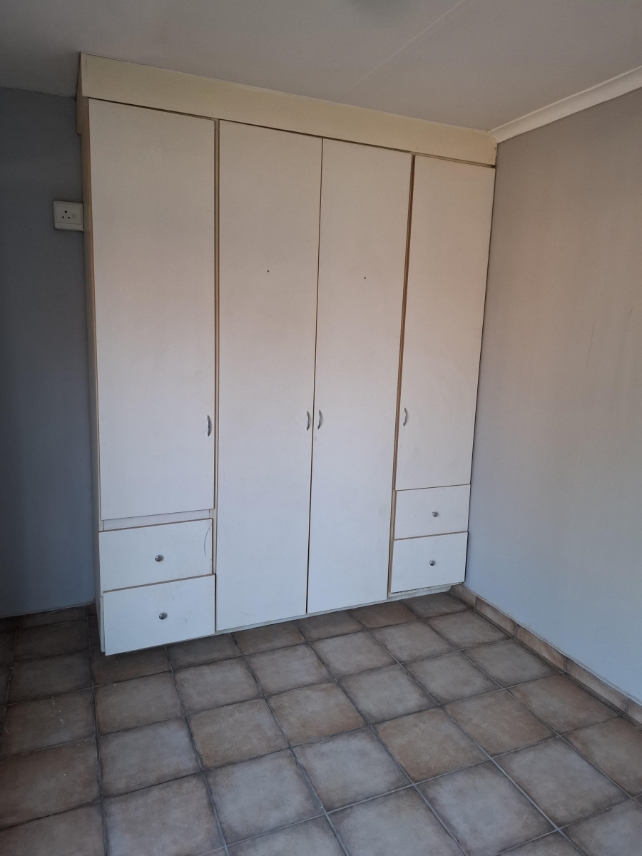 2 Bedroom Property for Sale in Birchleigh Gauteng