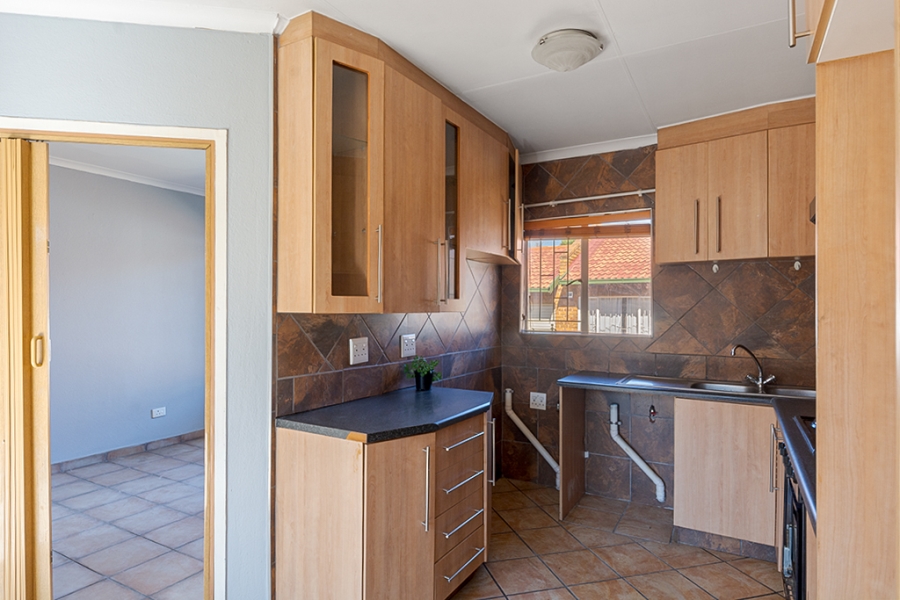 2 Bedroom Property for Sale in Birchleigh Gauteng