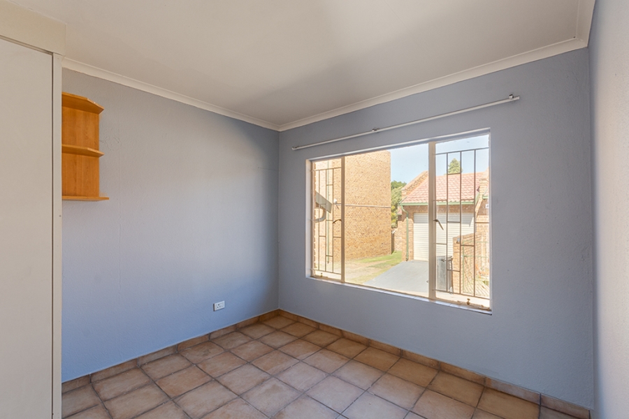 2 Bedroom Property for Sale in Birchleigh Gauteng