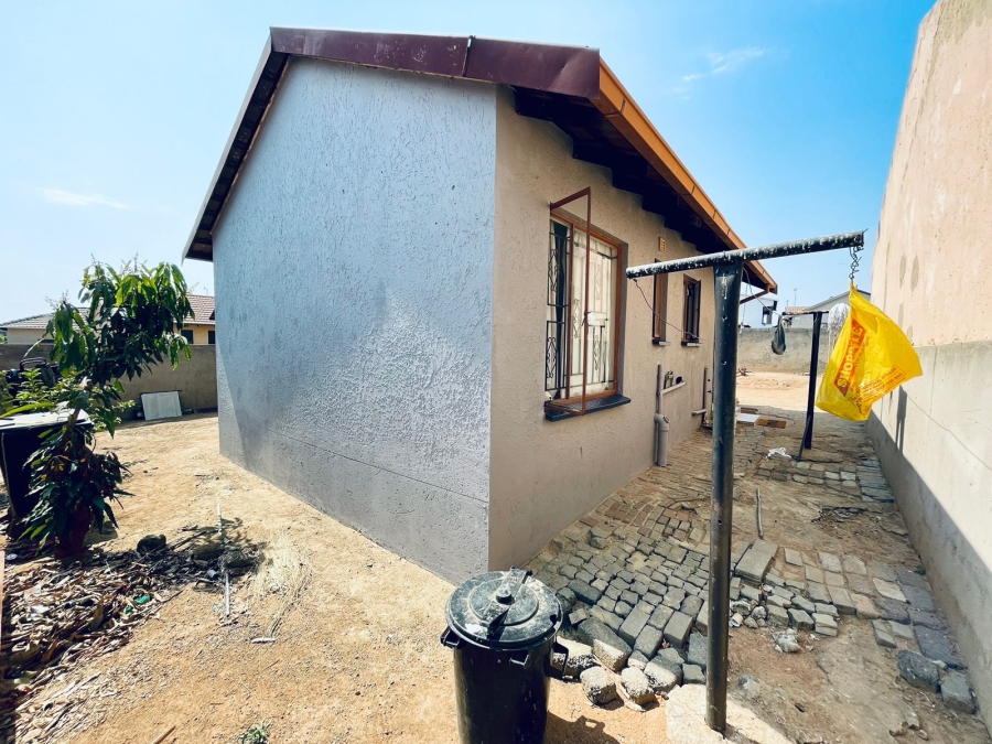 2 Bedroom Property for Sale in Birch Acres Gauteng