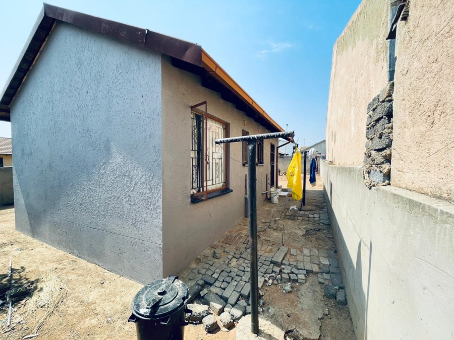 2 Bedroom Property for Sale in Birch Acres Gauteng