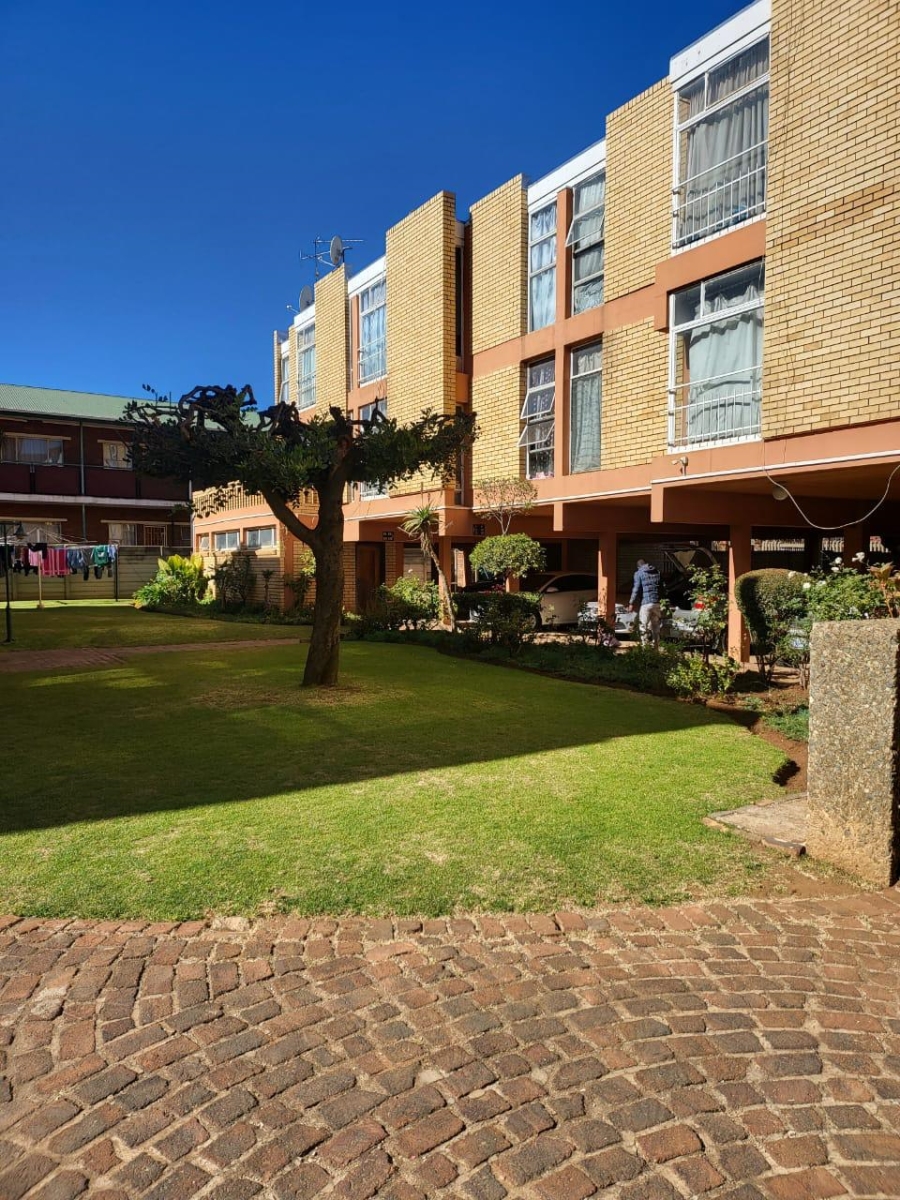 2 Bedroom Property for Sale in Kempton Park Central Gauteng