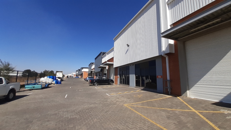 To Let commercial Property for Rent in Longlake Gauteng