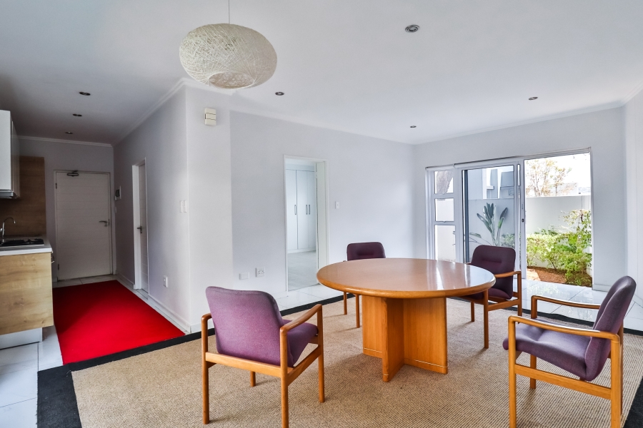 1 Bedroom Property for Sale in Bryanston Gauteng