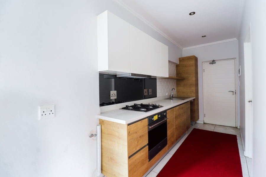 1 Bedroom Property for Sale in Bryanston Gauteng