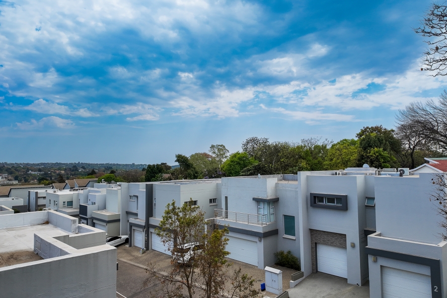 1 Bedroom Property for Sale in Bryanston Gauteng