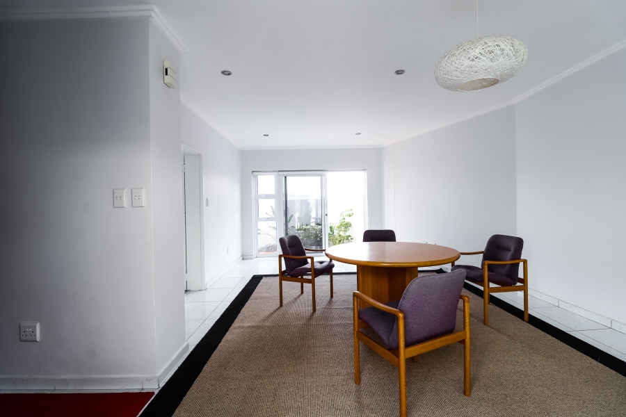 1 Bedroom Property for Sale in Bryanston Gauteng