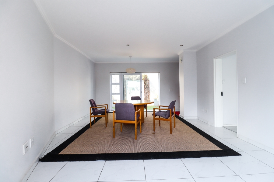 1 Bedroom Property for Sale in Bryanston Gauteng