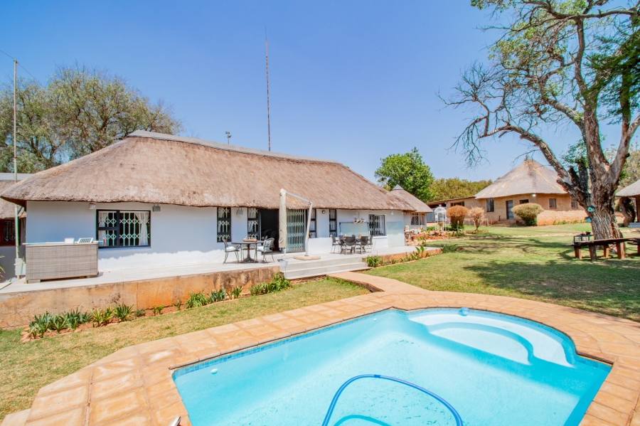 5 Bedroom Property for Sale in Magaliesburg Gauteng