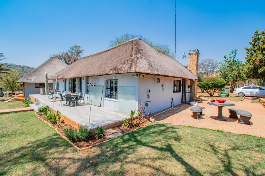 5 Bedroom Property for Sale in Magaliesburg Gauteng