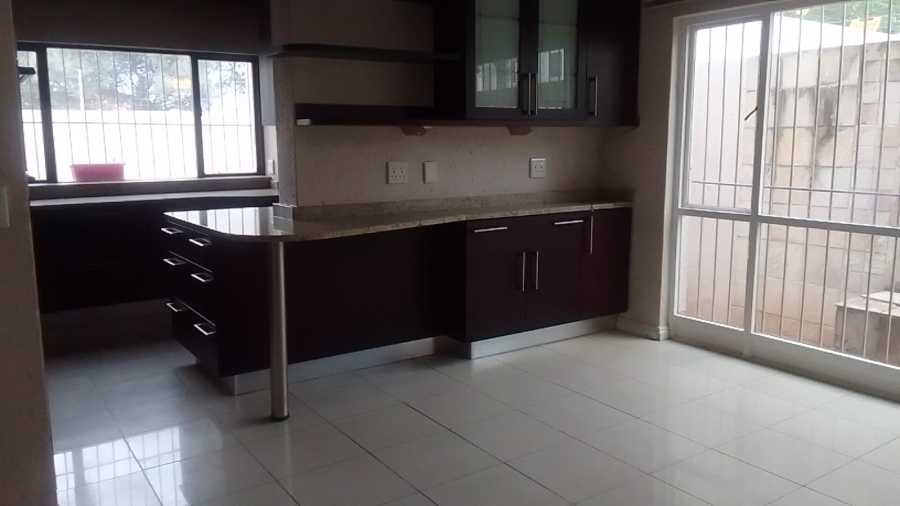 To Let 2 Bedroom Property for Rent in Morningside Gauteng