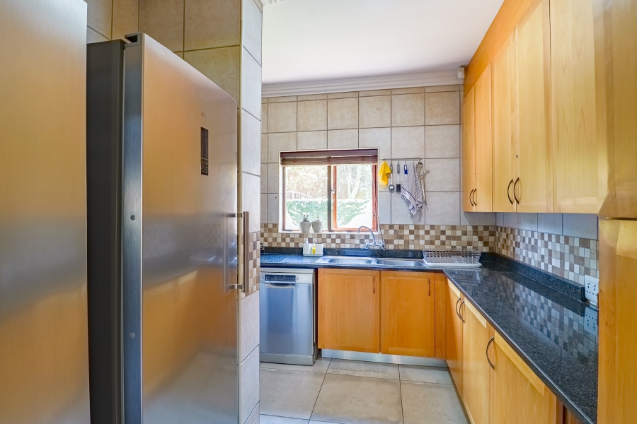 3 Bedroom Property for Sale in Silver Lakes Golf Estate Gauteng