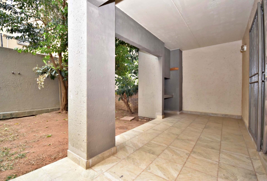 2 Bedroom Property for Sale in Bromhof Gauteng