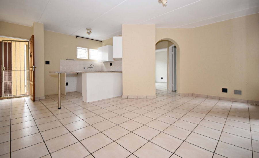 2 Bedroom Property for Sale in Bromhof Gauteng