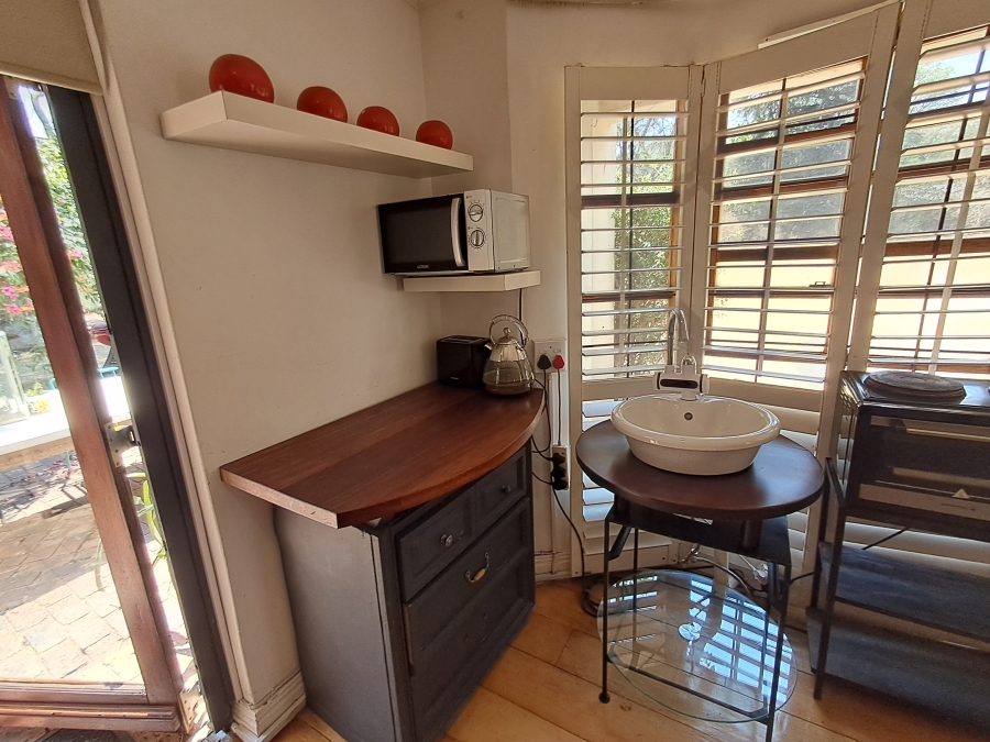 To Let 1 Bedroom Property for Rent in Bryanston Gauteng