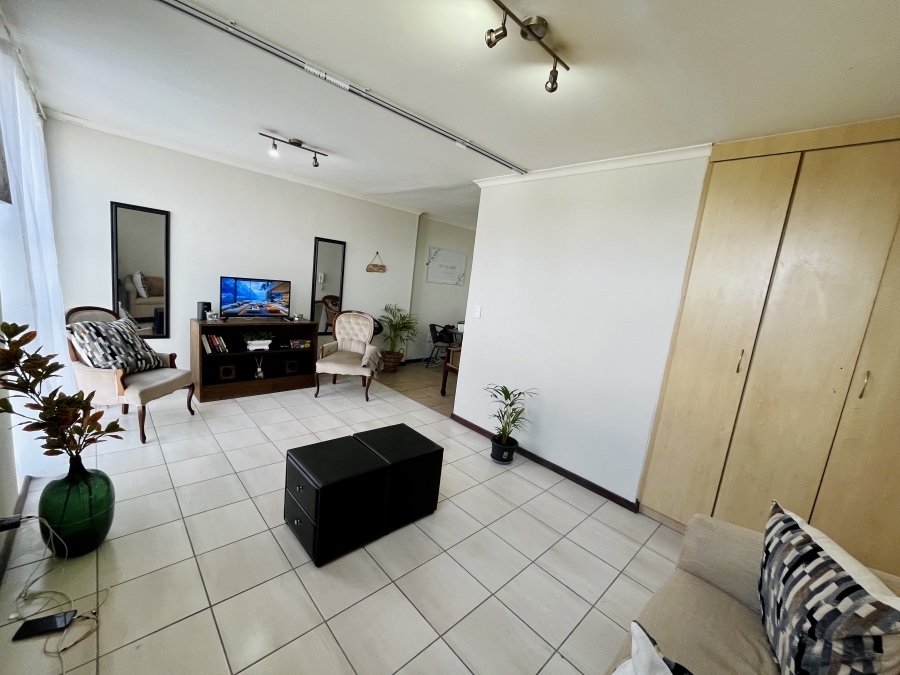 1 Bedroom Property for Sale in Ferndale Gauteng