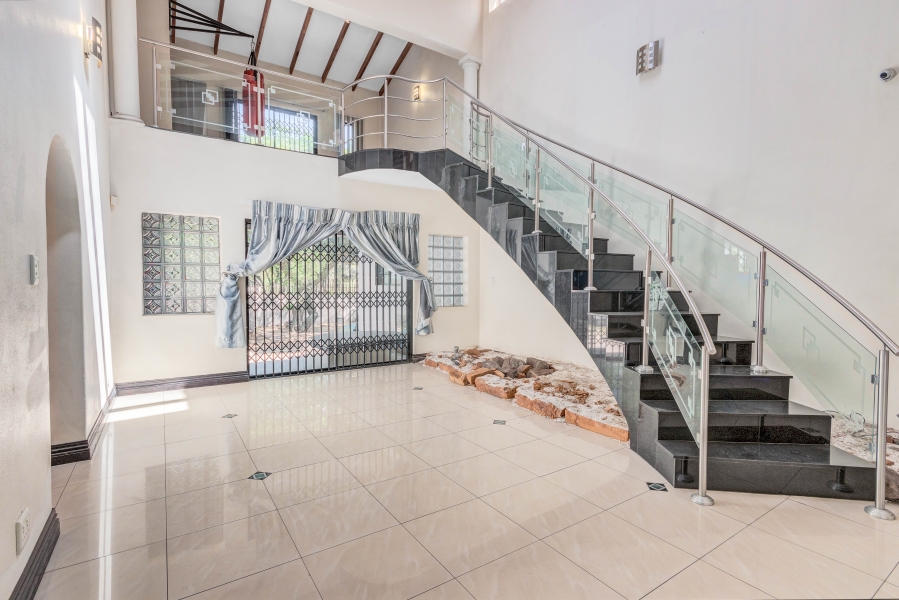 6 Bedroom Property for Sale in Westdene Gauteng