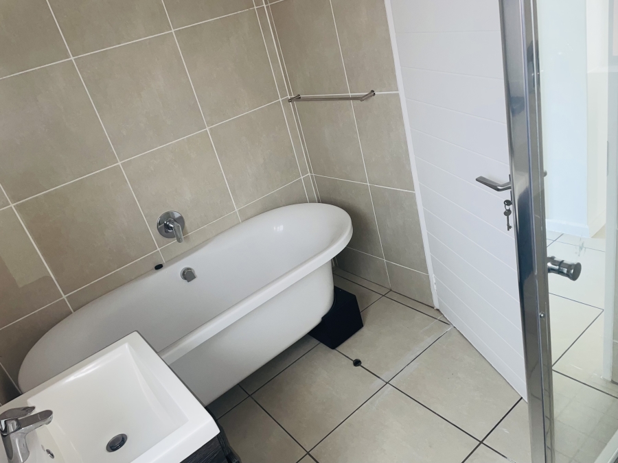 3 Bedroom Property for Sale in Olivedale Gauteng