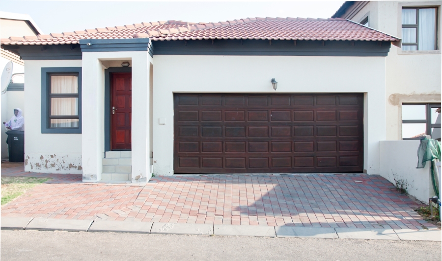 3 Bedroom Property for Sale in Noordwyk Gauteng