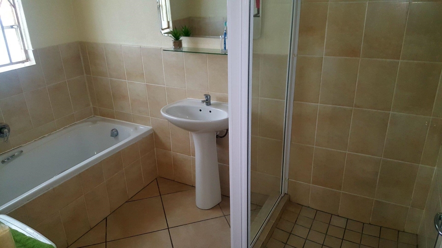 3 Bedroom Property for Sale in Groblerpark Gauteng