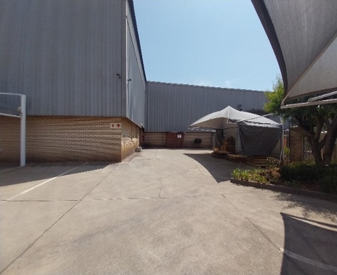 To Let commercial Property for Rent in Spartan Gauteng