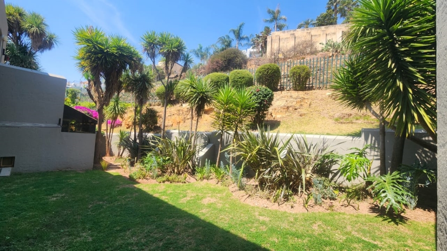 3 Bedroom Property for Sale in Constantia Kloof Gauteng