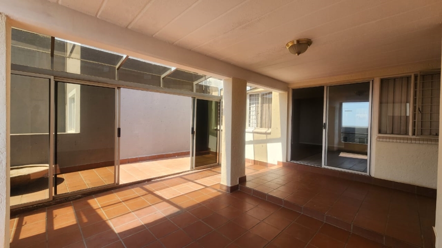 3 Bedroom Property for Sale in Constantia Kloof Gauteng