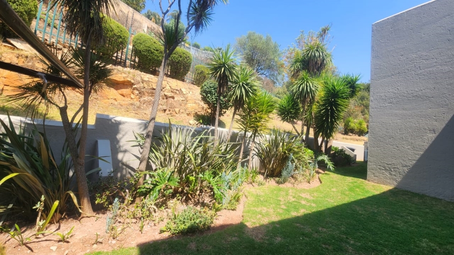 3 Bedroom Property for Sale in Constantia Kloof Gauteng