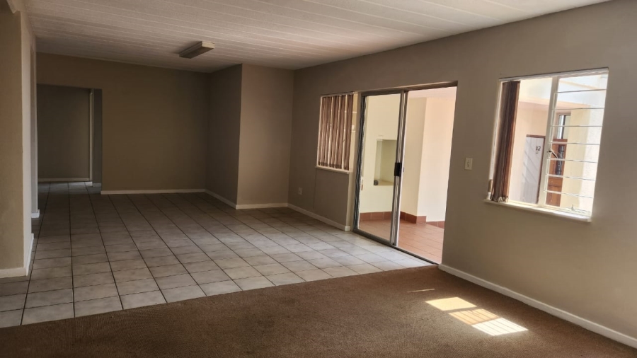 3 Bedroom Property for Sale in Constantia Kloof Gauteng