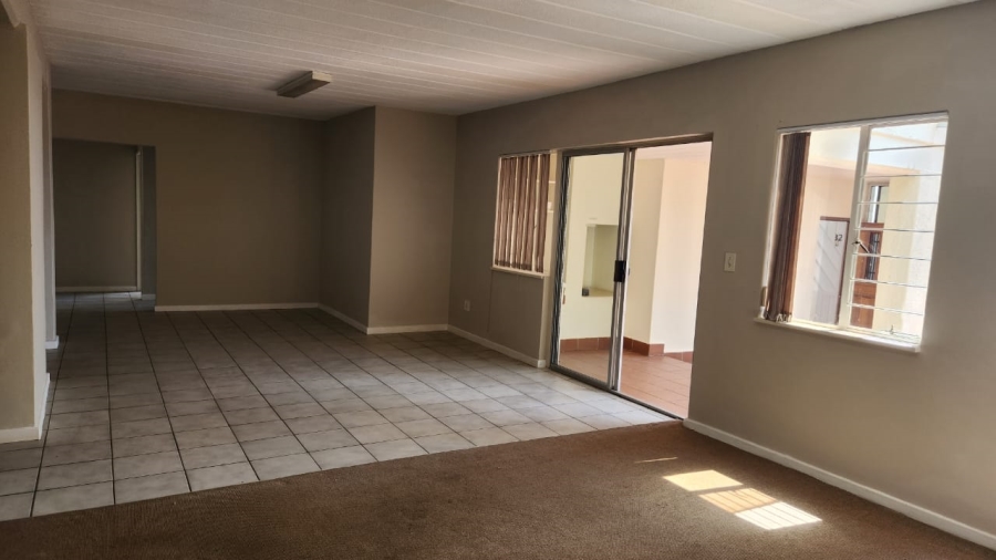 3 Bedroom Property for Sale in Constantia Kloof Gauteng