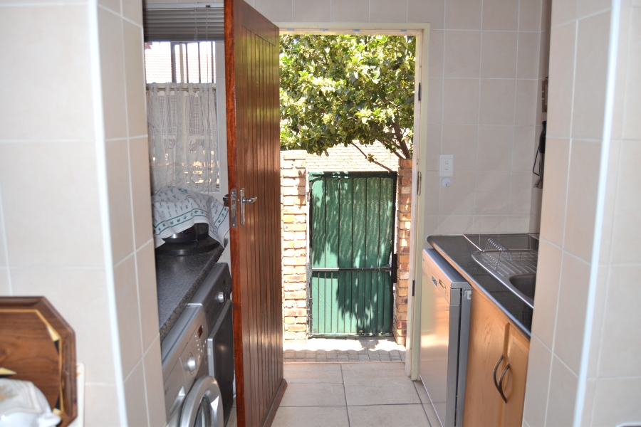 3 Bedroom Property for Sale in Amberfield Gauteng