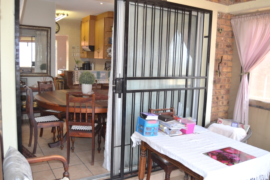 3 Bedroom Property for Sale in Amberfield Gauteng