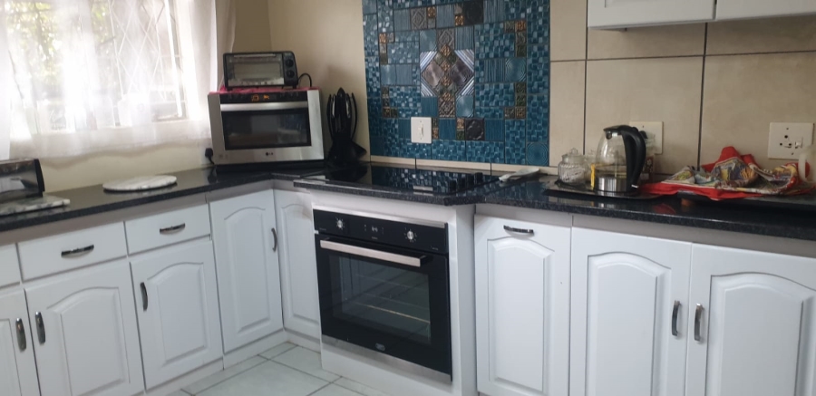 3 Bedroom Property for Sale in Roseville Gauteng