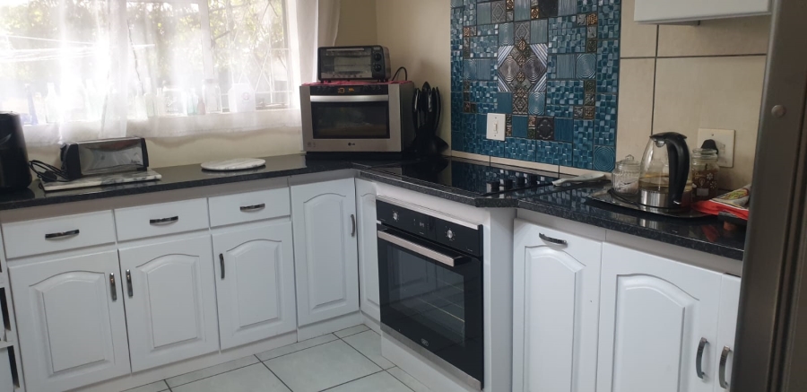 3 Bedroom Property for Sale in Roseville Gauteng