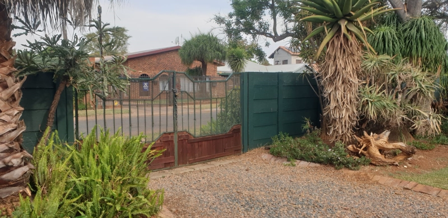 3 Bedroom Property for Sale in Roseville Gauteng