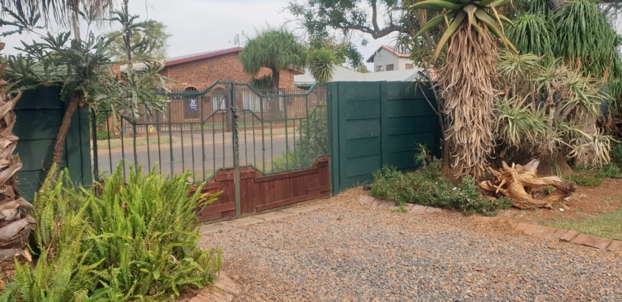 3 Bedroom Property for Sale in Roseville Gauteng